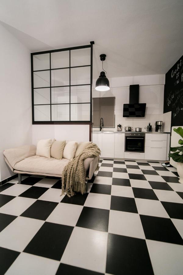 Fena Uptown Easy Living Apartment Volos Bagian luar foto